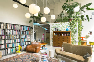 Living room with cinema screen in Cinema Flora Photographer Maria Teresa Furnari